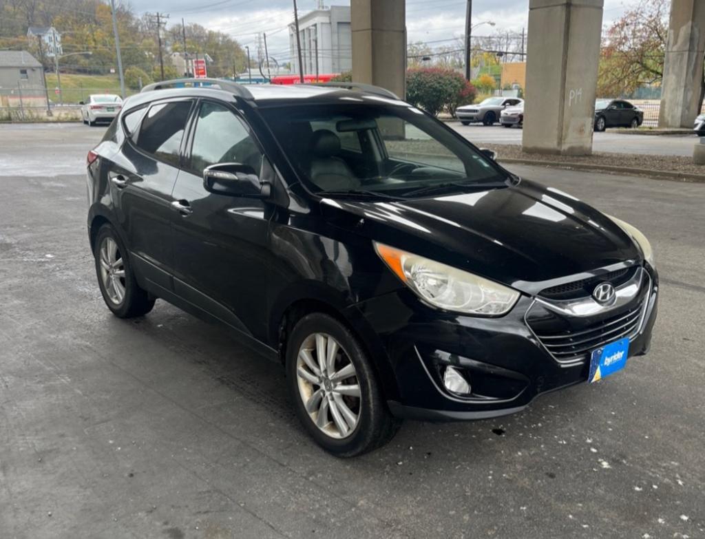 2010 Hyundai Tucson Limited photo