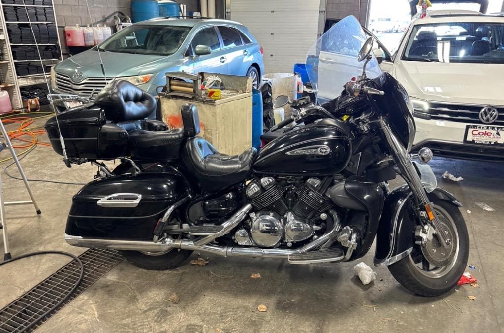 2012 Yamaha Royal Star Venture - $6,500