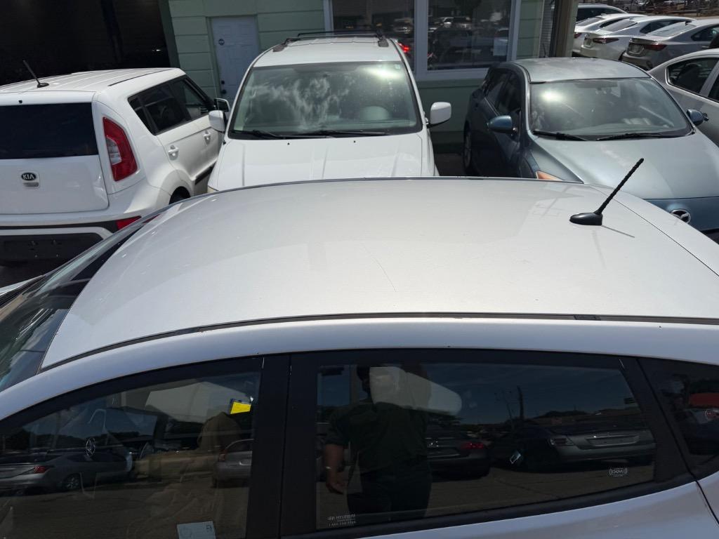 2012 Hyundai Accent - $6,500