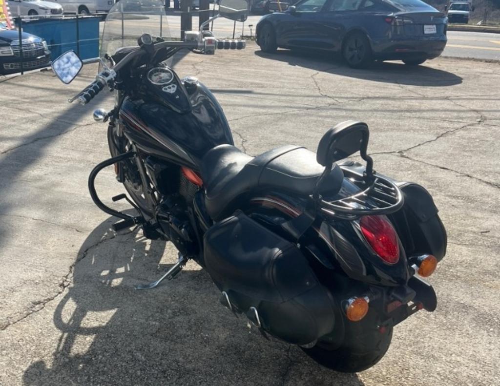 2009 Kawasaki Vulcan 900 - $5,900