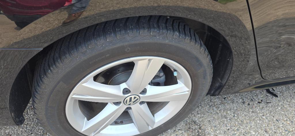 2014 Volkswagen Passat - $8,500