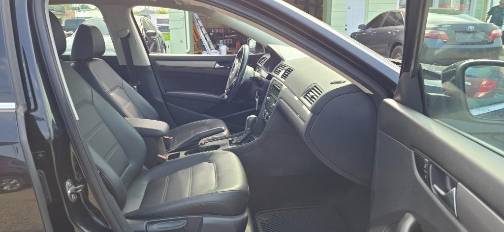 2014 Volkswagen Passat - $8,500
