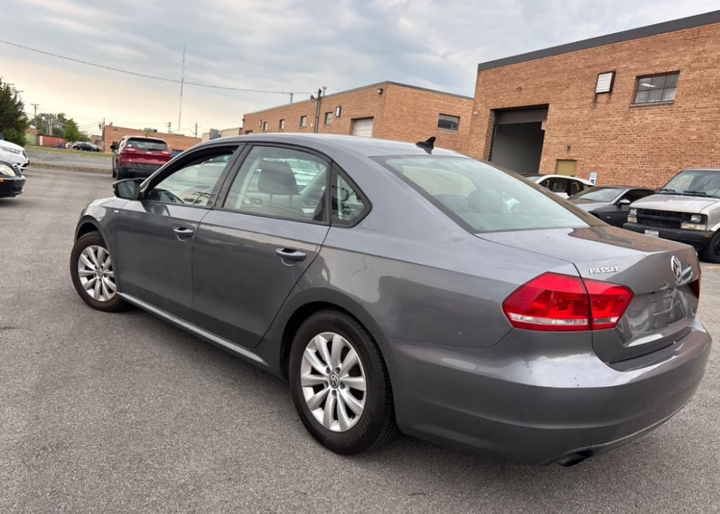 2014 Volkswagen Passat S PZEV photo