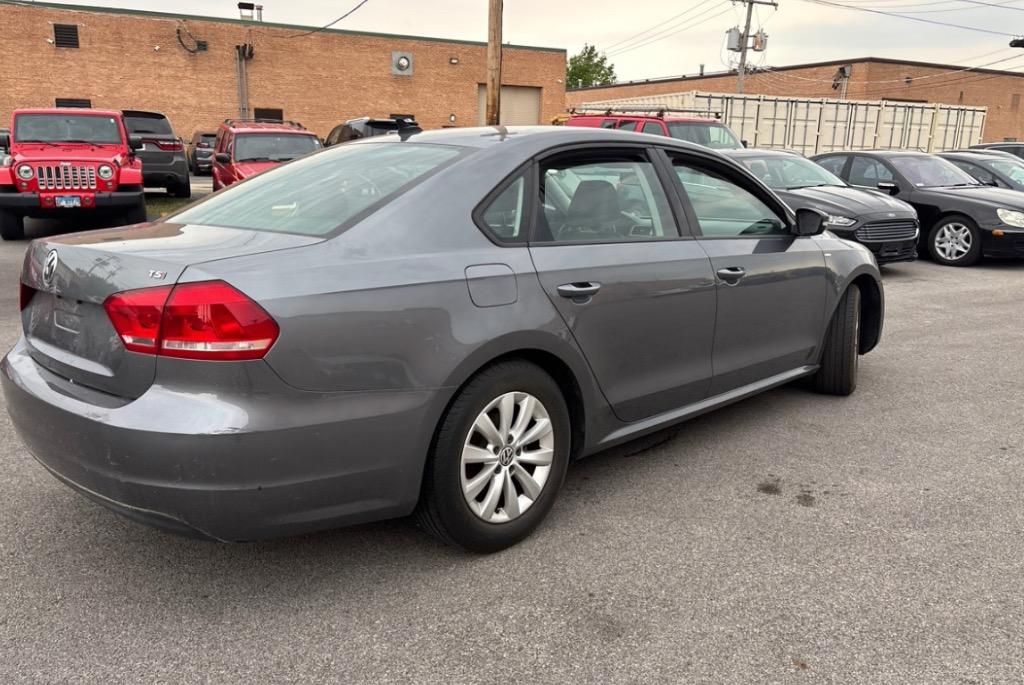 2014 Volkswagen Passat S PZEV photo