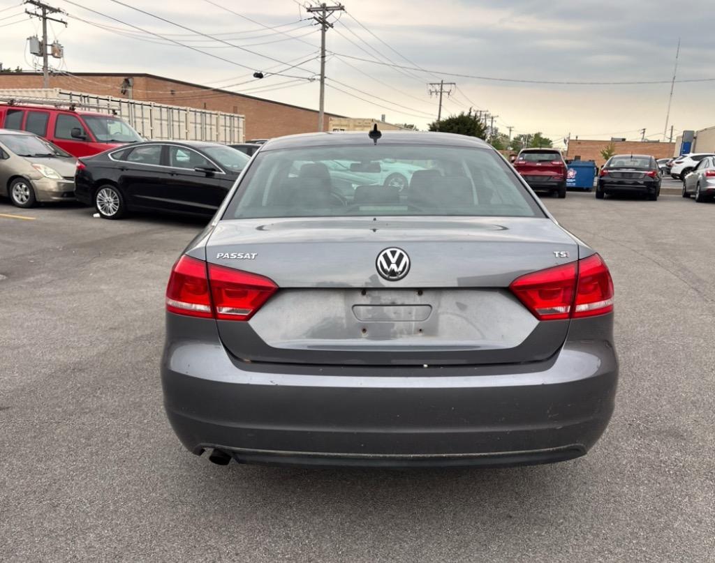 2014 Volkswagen Passat S PZEV photo
