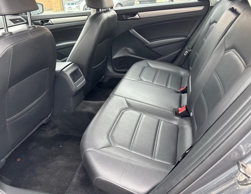 2014 Volkswagen Passat S PZEV photo