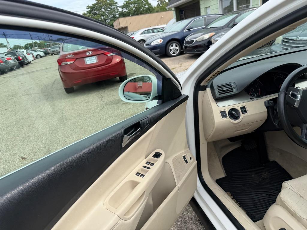 2010 Volkswagen Passat - $7,500