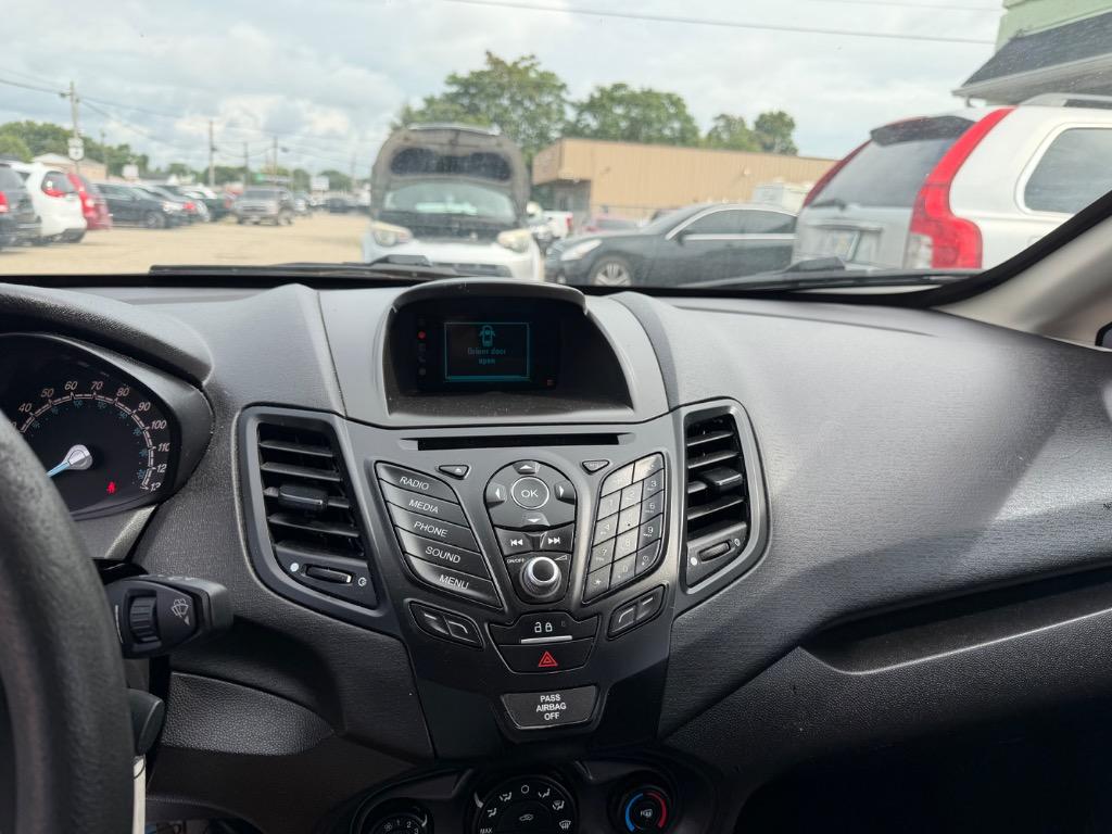 2016 Ford Fiesta - $7,500