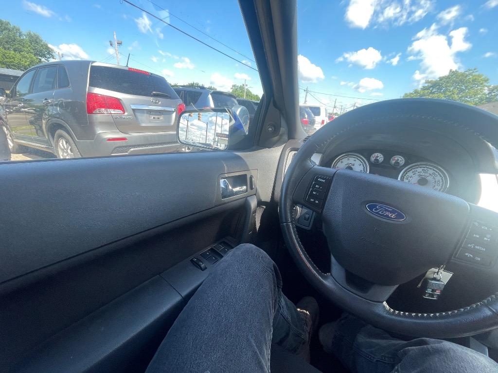 2011 Ford Focus Sport SES photo