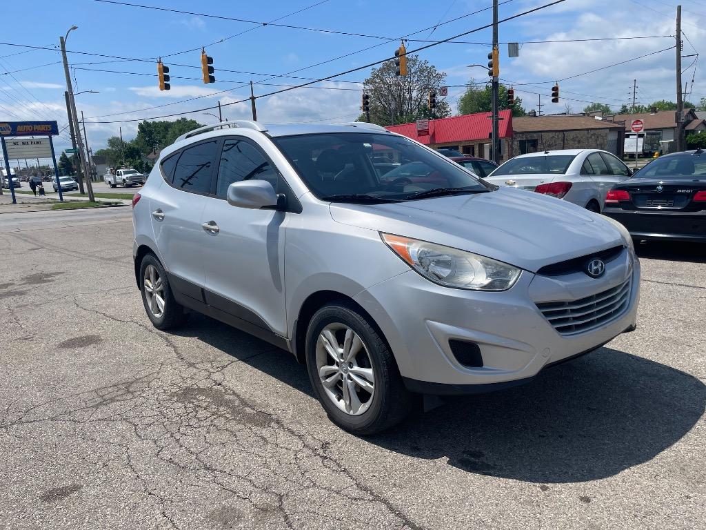 2010 Hyundai Tucson Limited photo