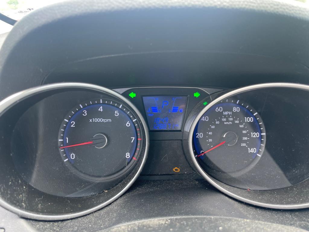 2010 Hyundai Tucson Limited photo