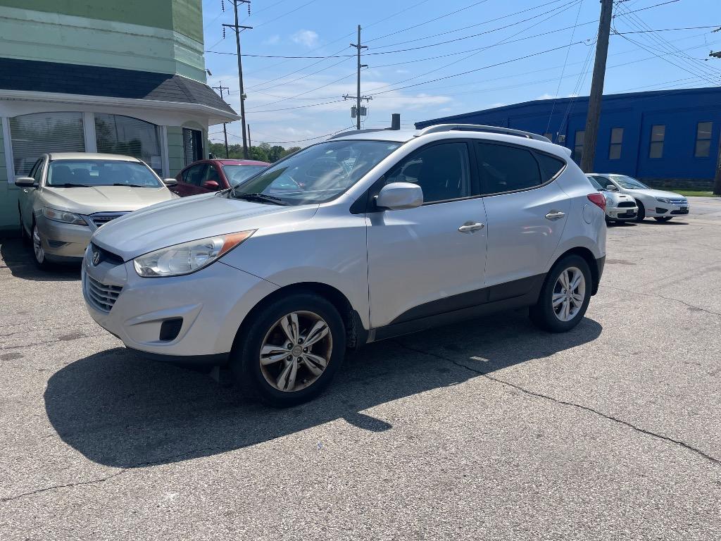 2010 Hyundai Tucson Limited photo