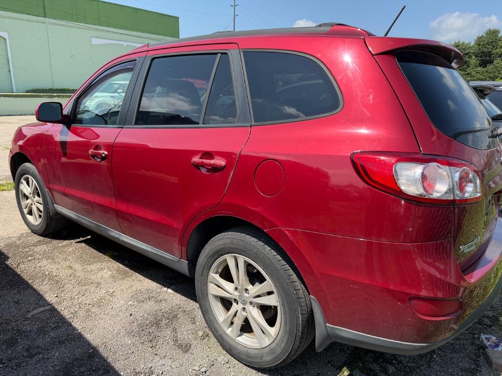 2012 Hyundai Santa Fe - $1,900