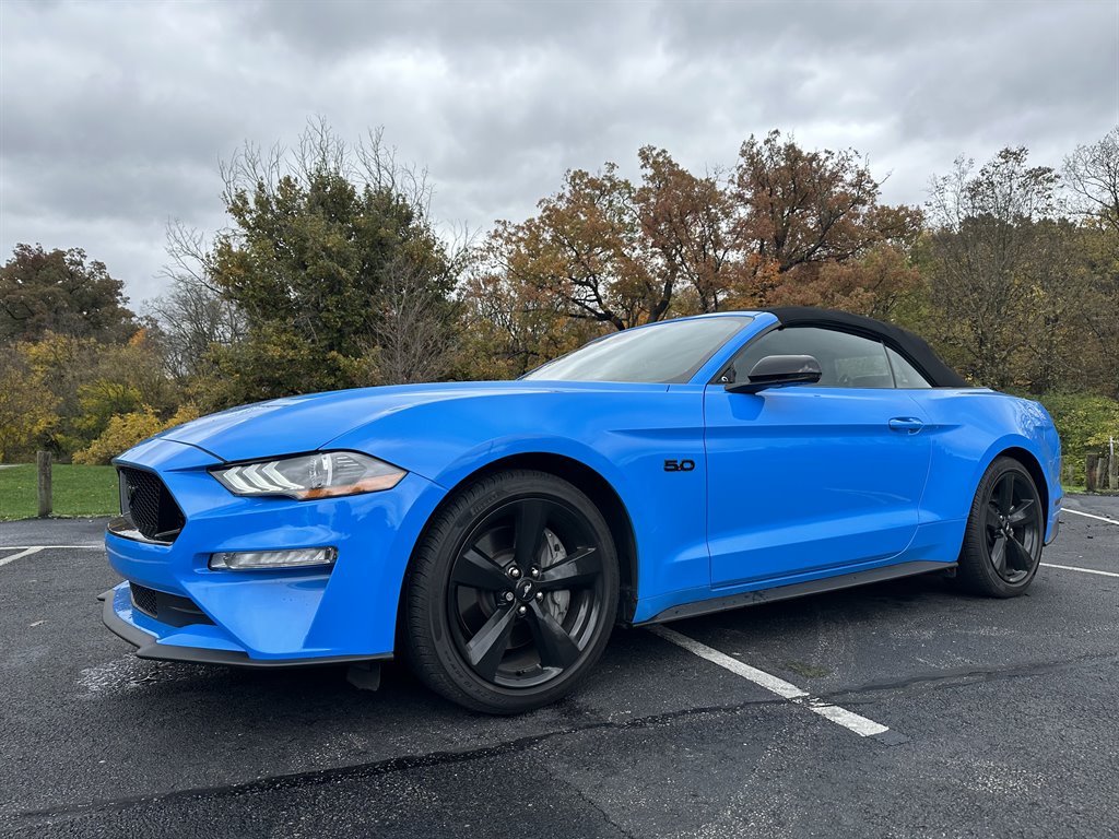 2022 Ford Mustang GT Premium photo