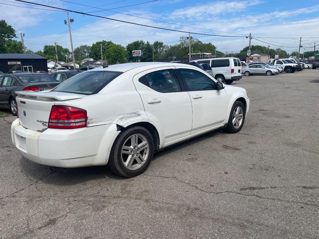 2010 Dodge Avenger R/T photo