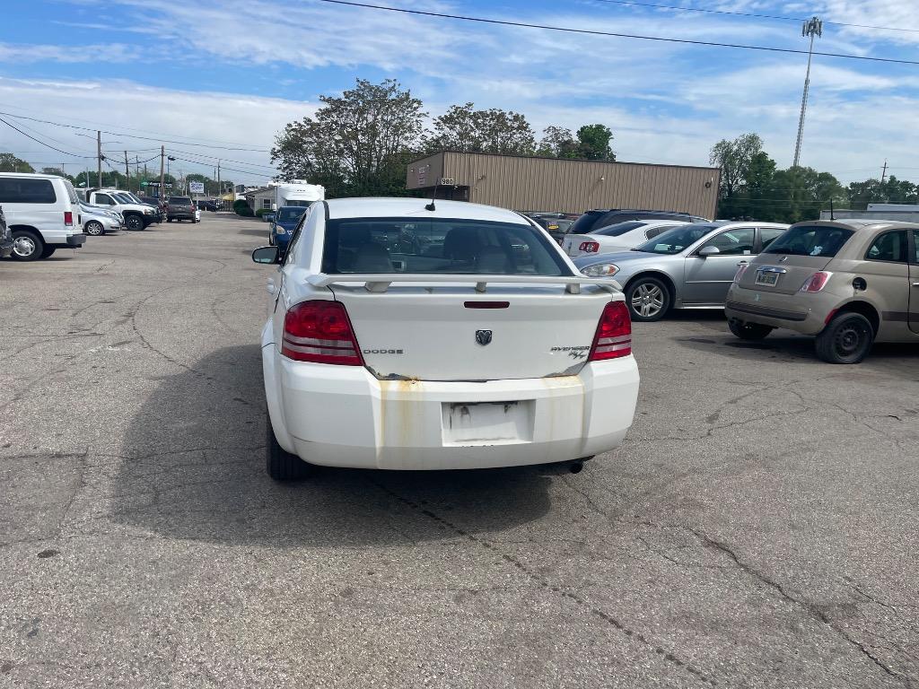 2010 Dodge Avenger R/T photo