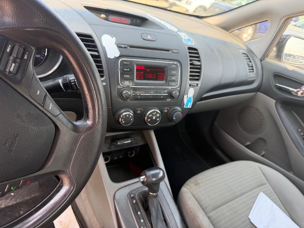 2014 Kia Forte - $2,995