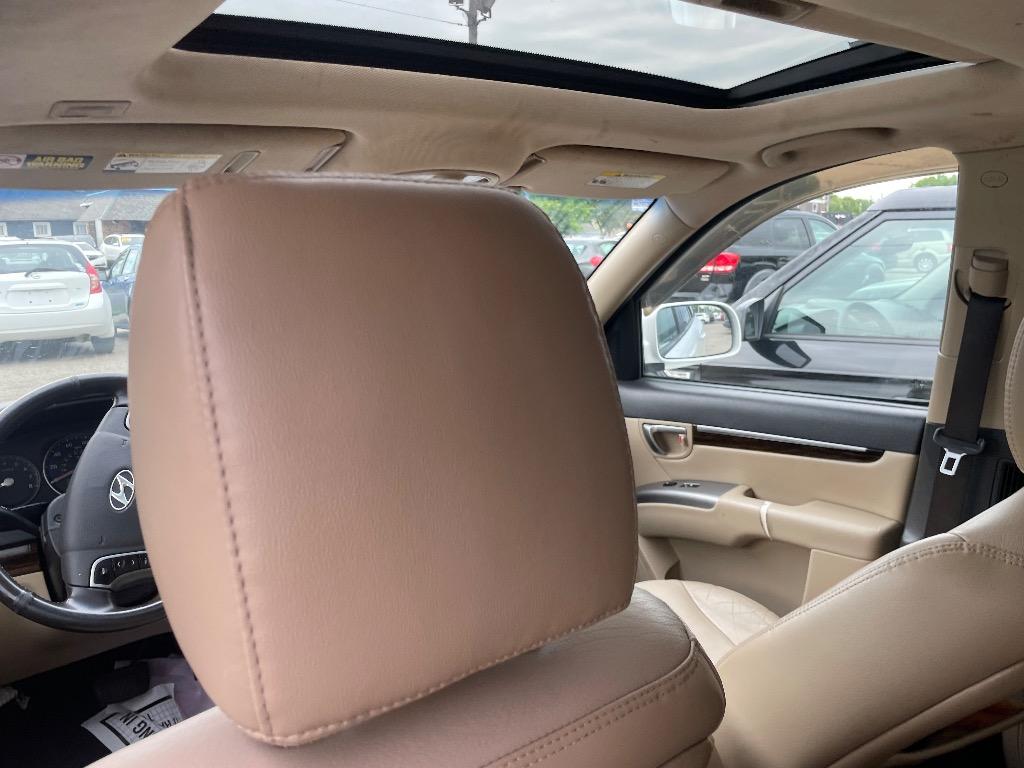 2012 Hyundai Santa Fe - $2,900