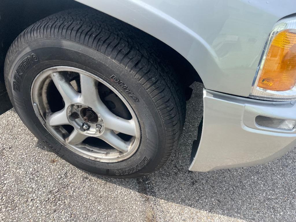 2008 GMC Envoy - $1,500
