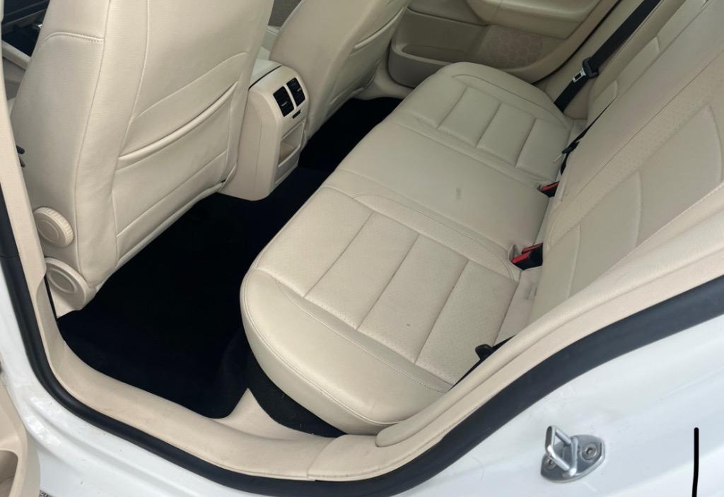 2007 Volkswagen Jetta Wolfsburg Edition photo