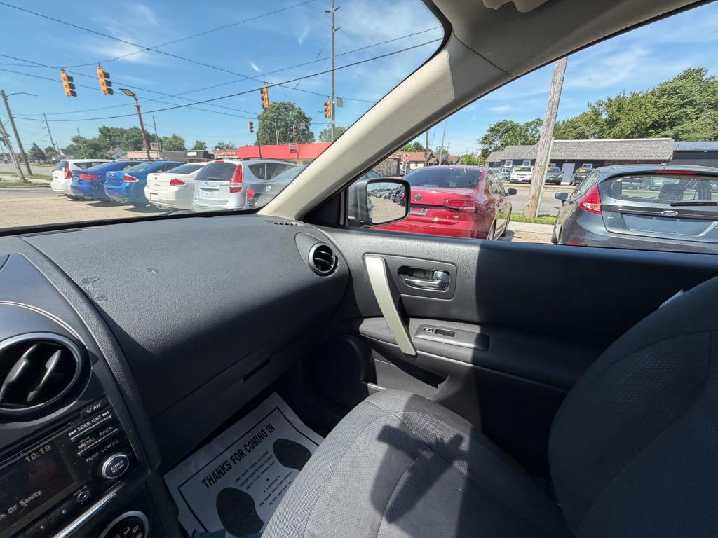 2013 Nissan Rogue - $1,500