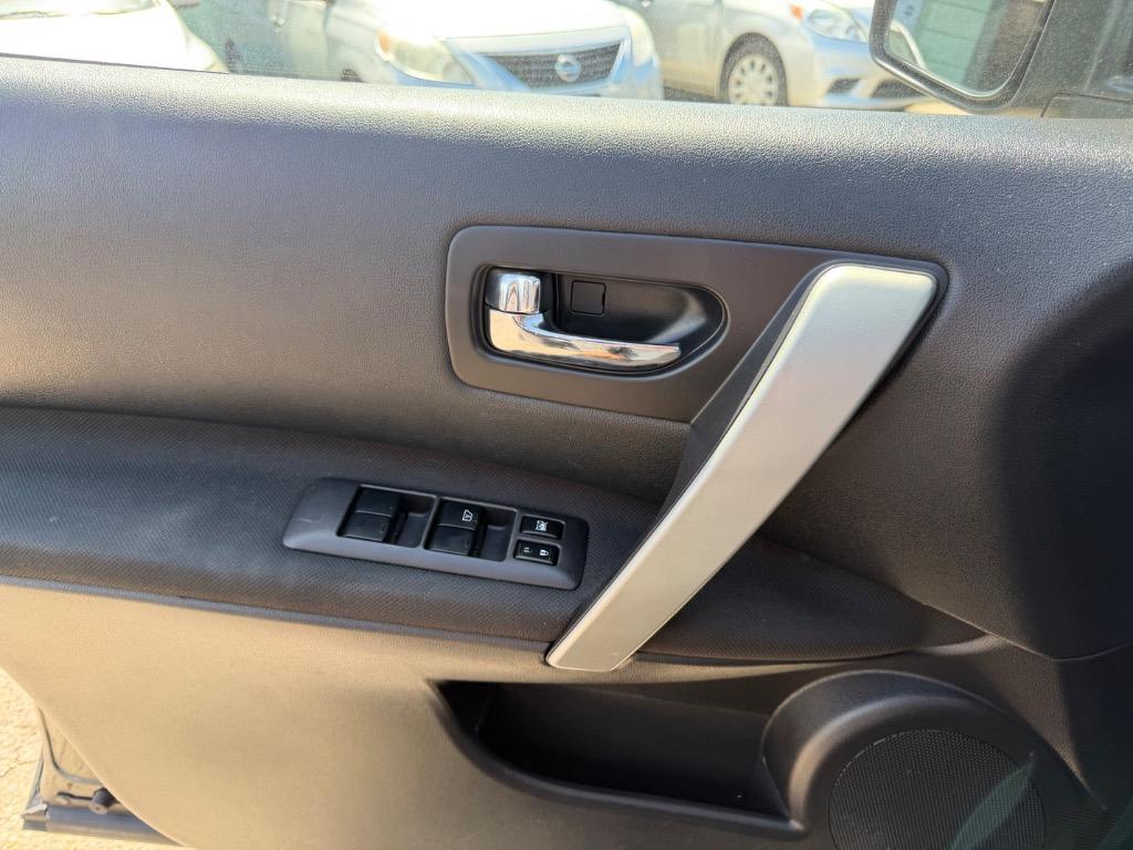 2013 Nissan Rogue - $1,500