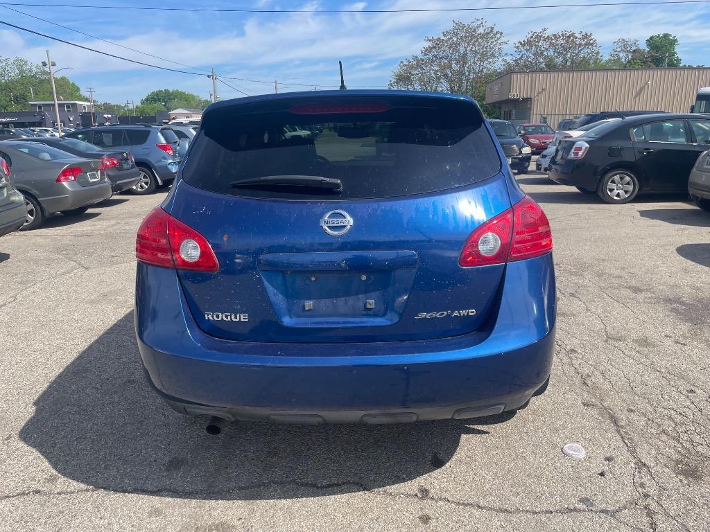2010 Nissan Rogue S photo