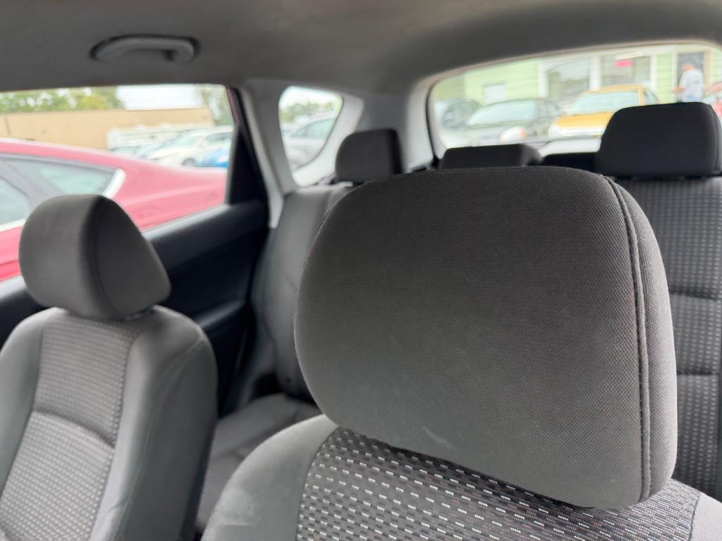 2012 Hyundai Elantra - $9,800