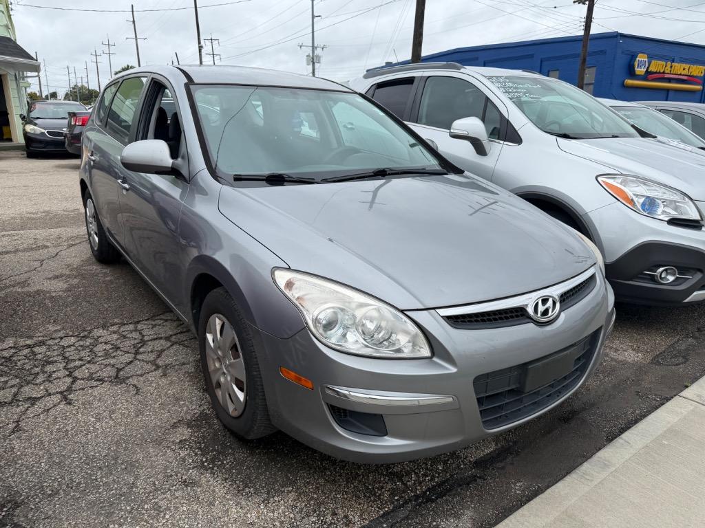 2012 Hyundai Elantra - $9,800