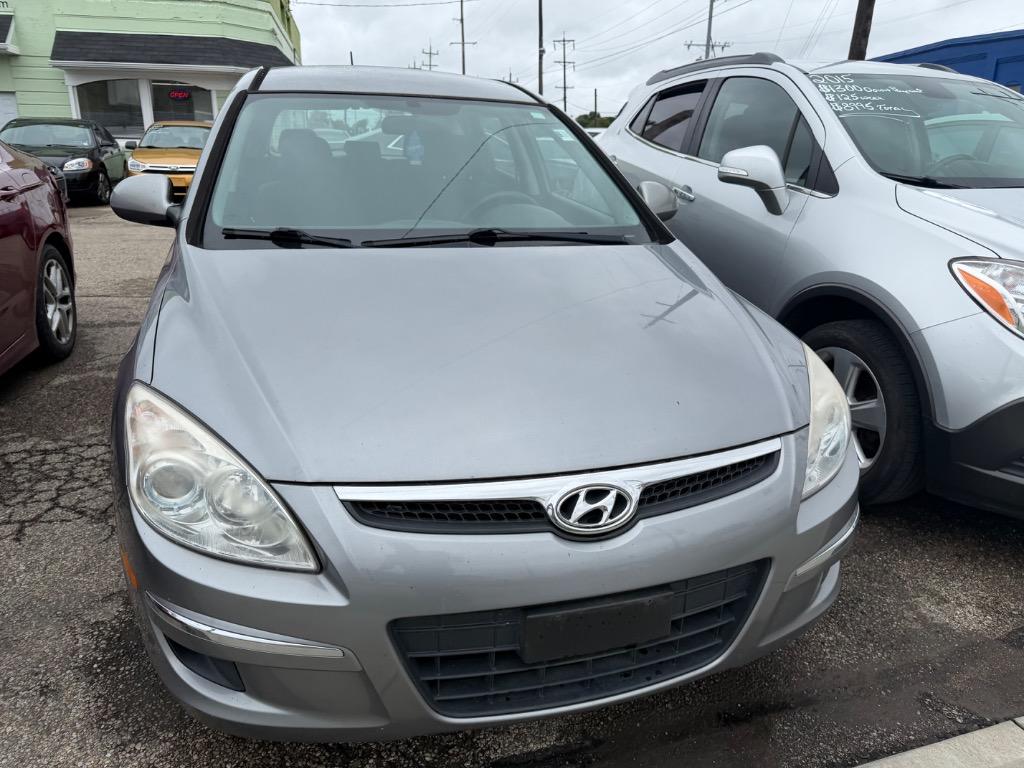 2012 Hyundai Elantra - $9,800