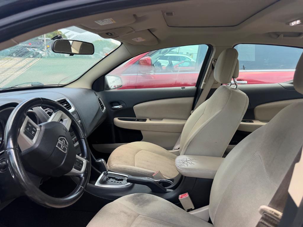 2012 Dodge Avenger - $7,995