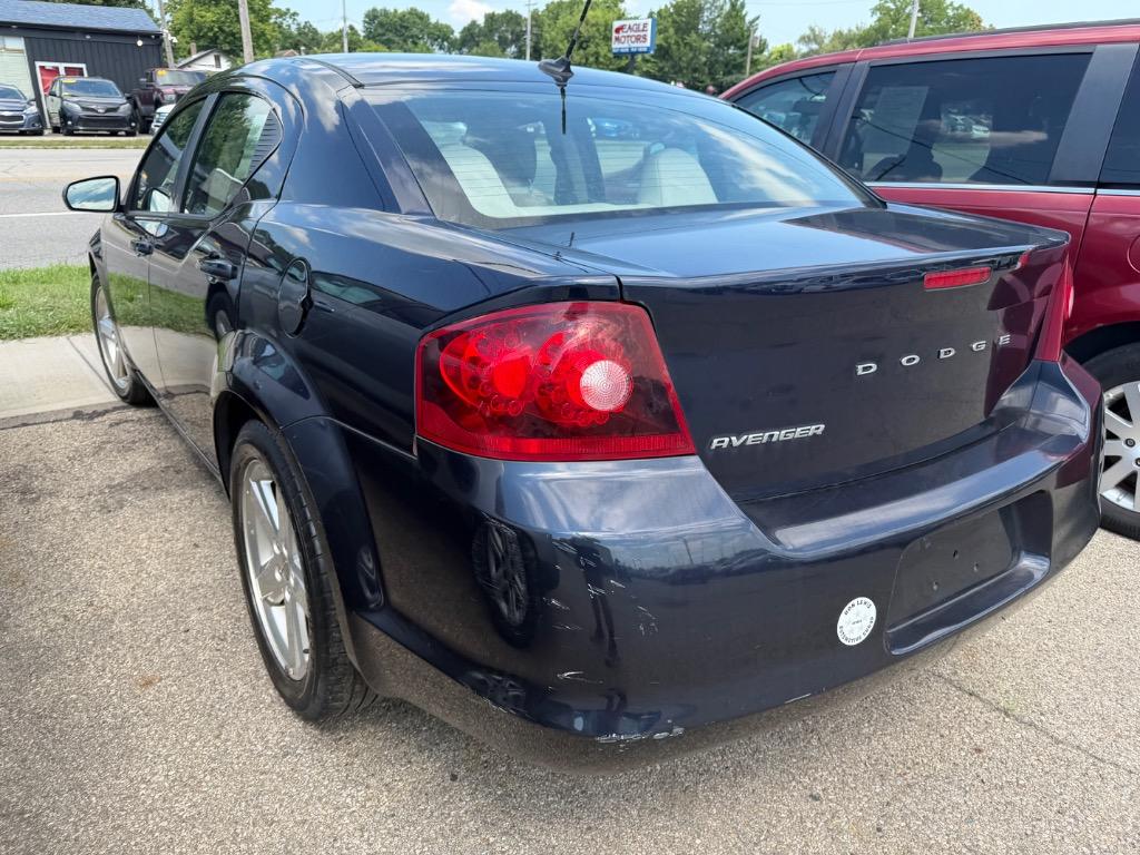 2012 Dodge Avenger - $7,995