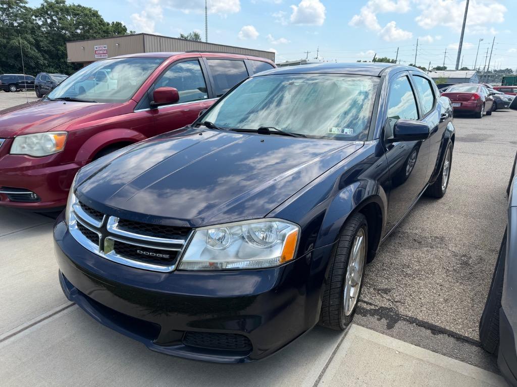 2012 Dodge Avenger - $7,995