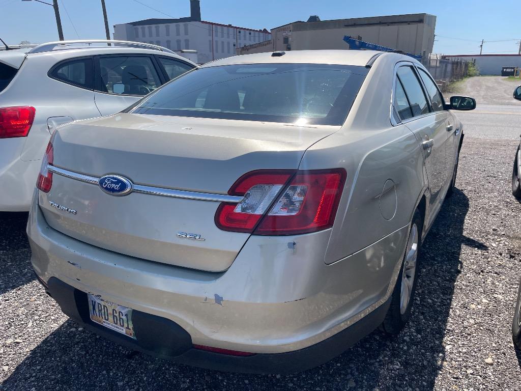 2011 Ford Taurus - $6,995