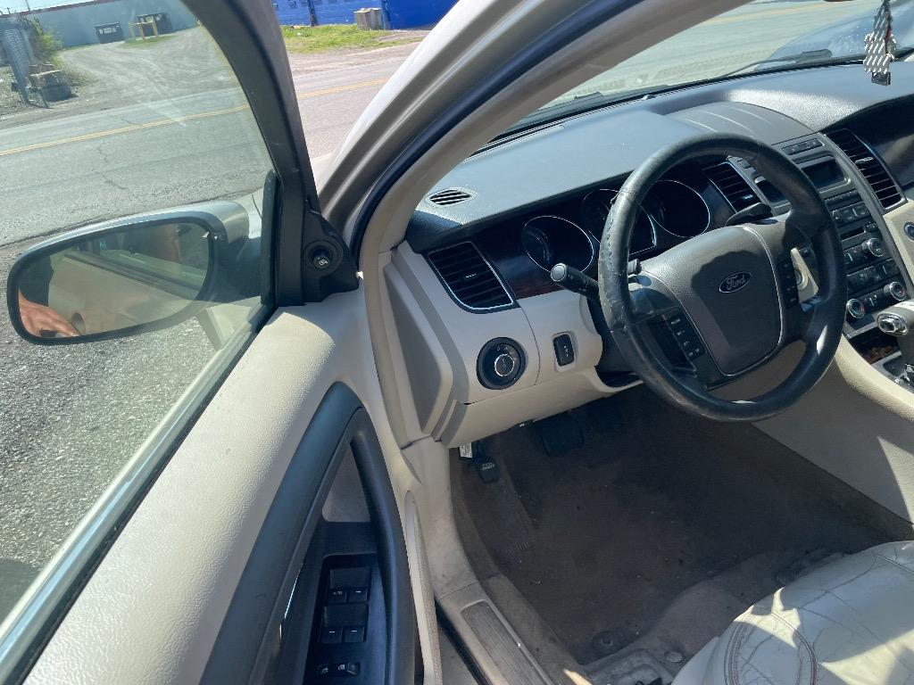 2011 Ford Taurus - $6,995