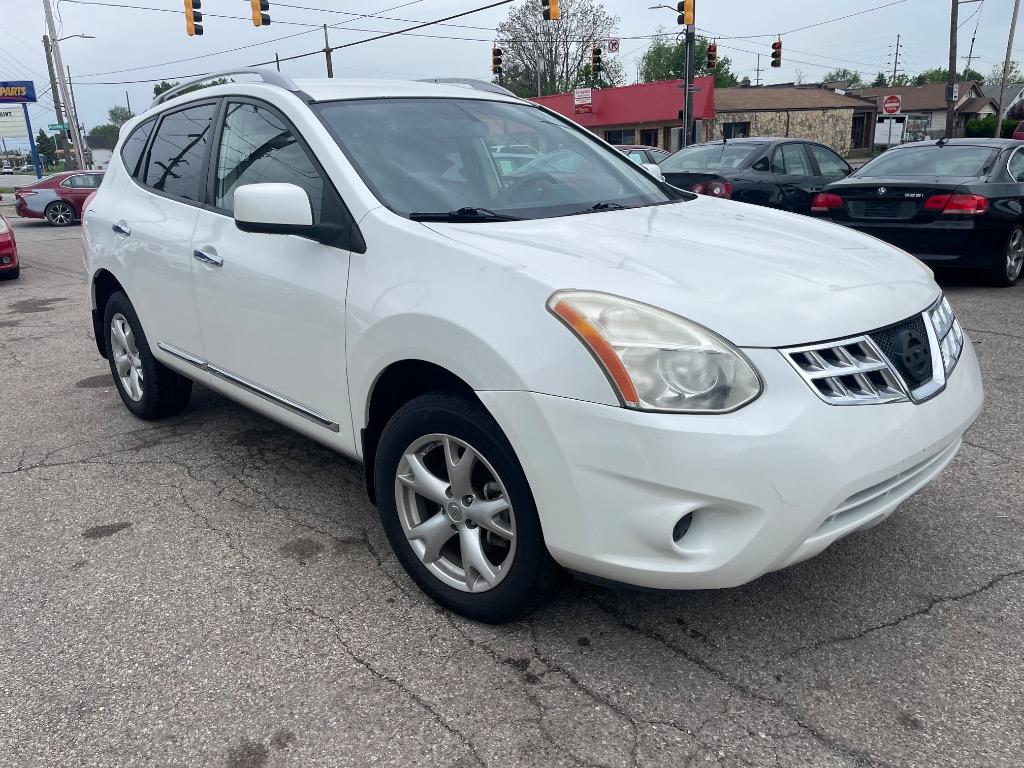 2011 Nissan Rogue S photo