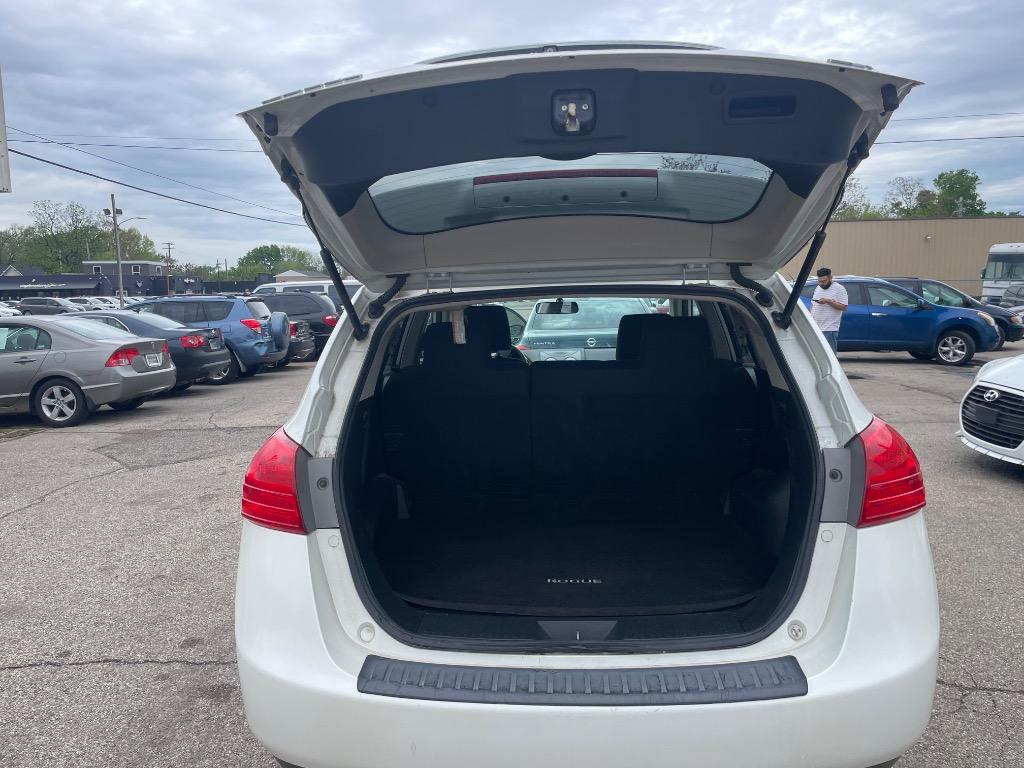 2011 Nissan Rogue S photo