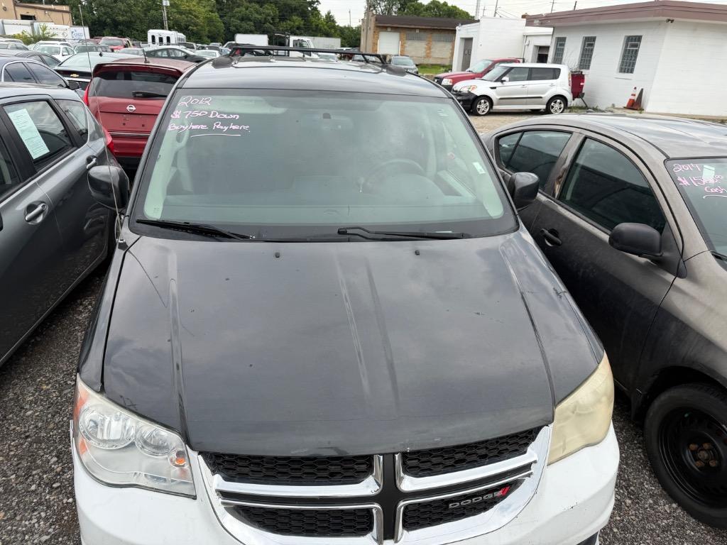2012 Dodge Grand Caravan - $5,995