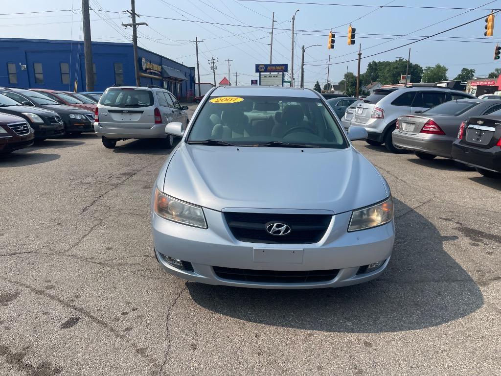 2007 Hyundai Sonata SE photo