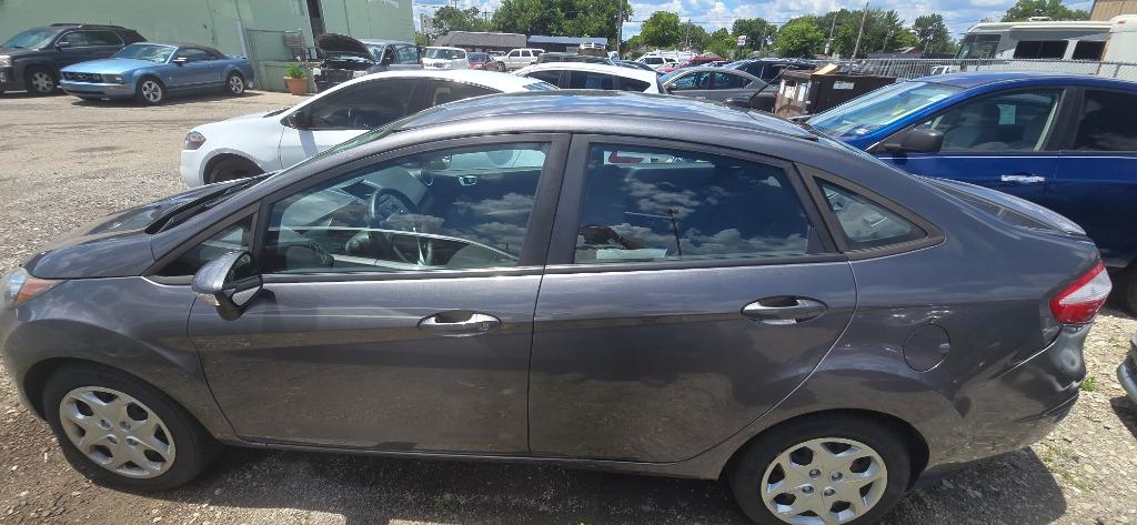 2014 Ford Fiesta - $7,500