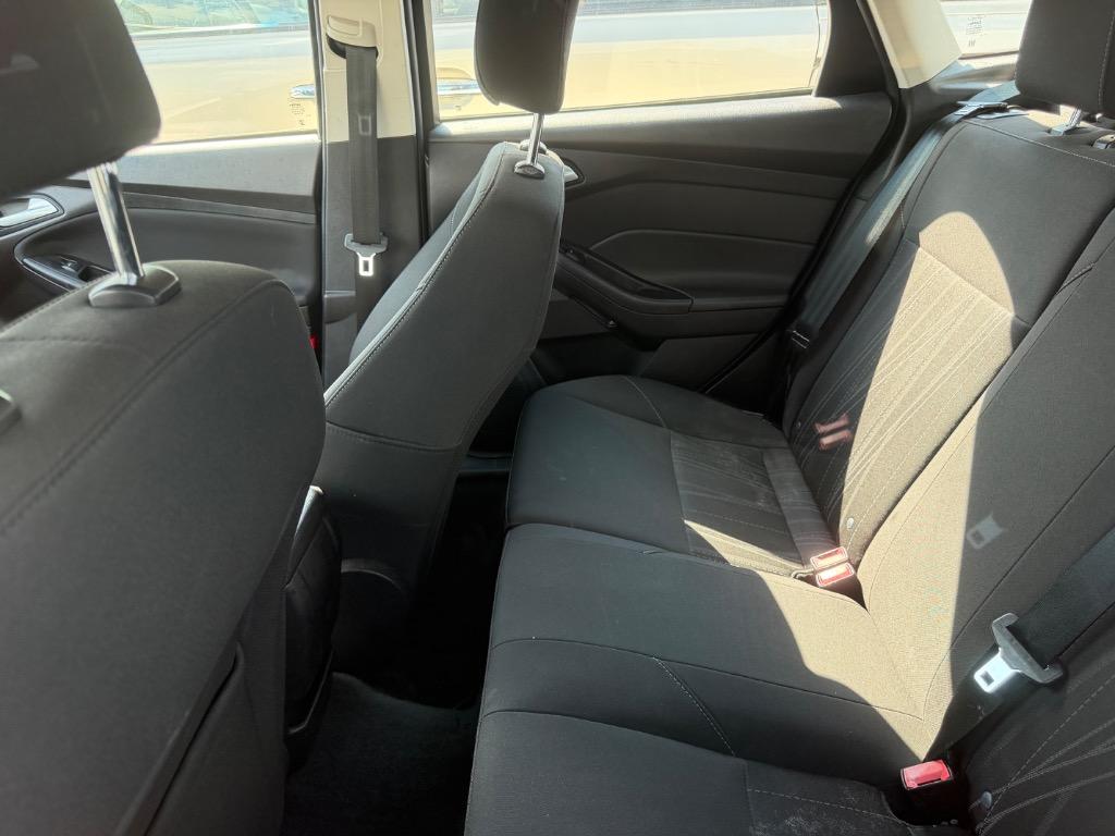 2015 Ford Focus - $2,500
