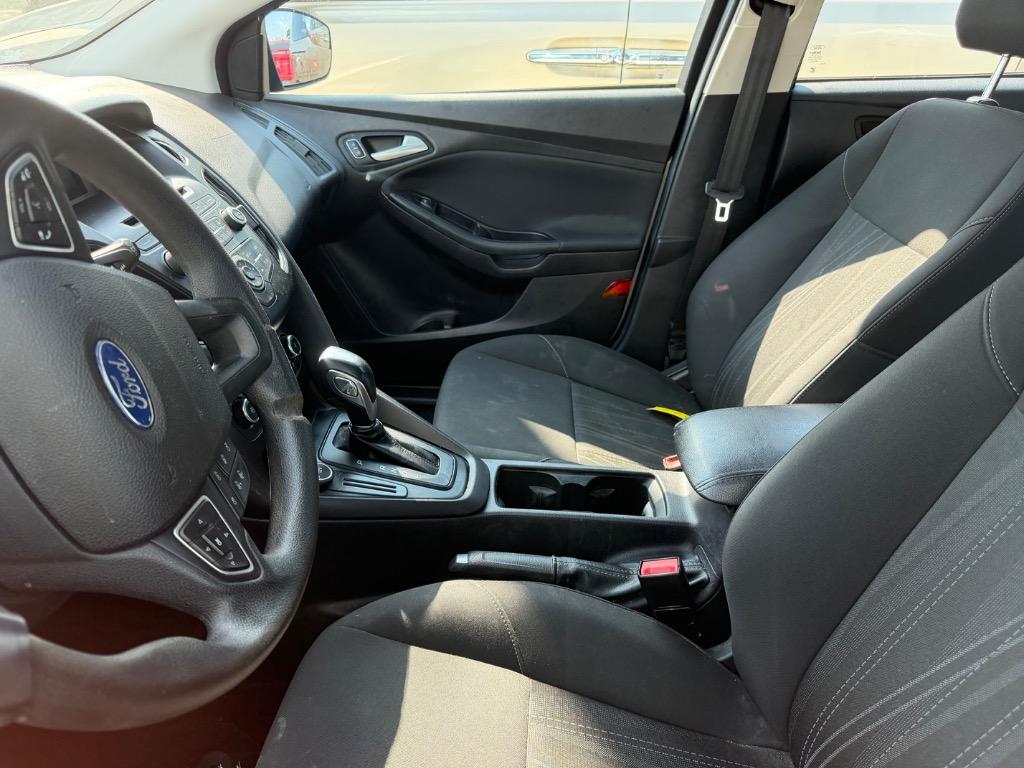 2015 Ford Focus - $2,500
