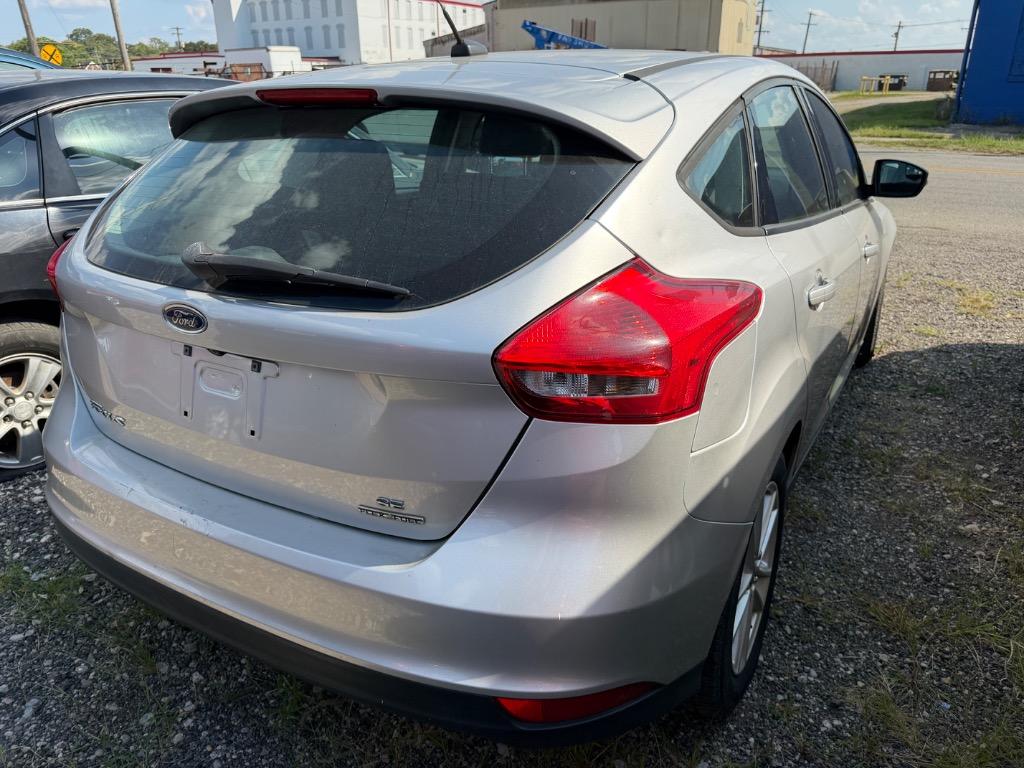 2015 Ford Focus - $2,500