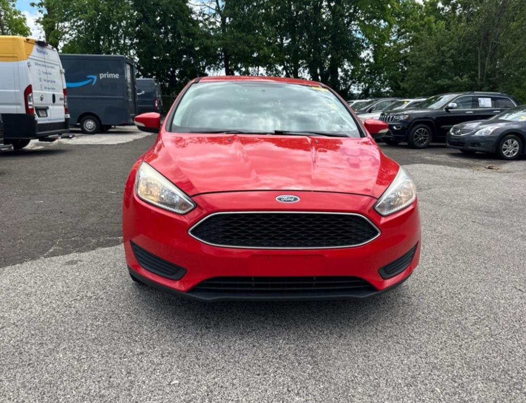 2016 Ford Focus SE photo
