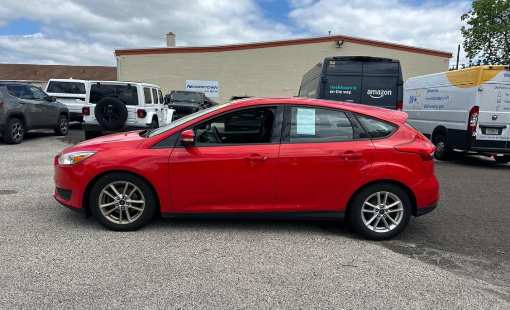2016 Ford Focus SE photo