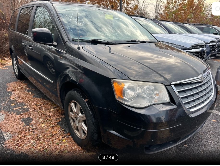 2010 Chrysler Town & Country Touring photo