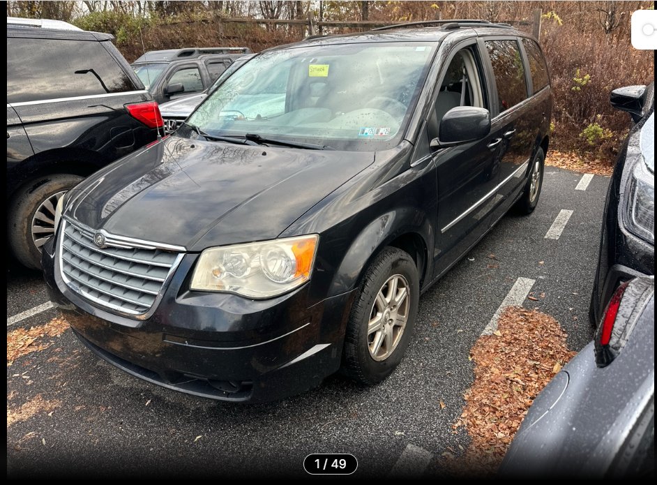 2010 Chrysler Town & Country Touring photo