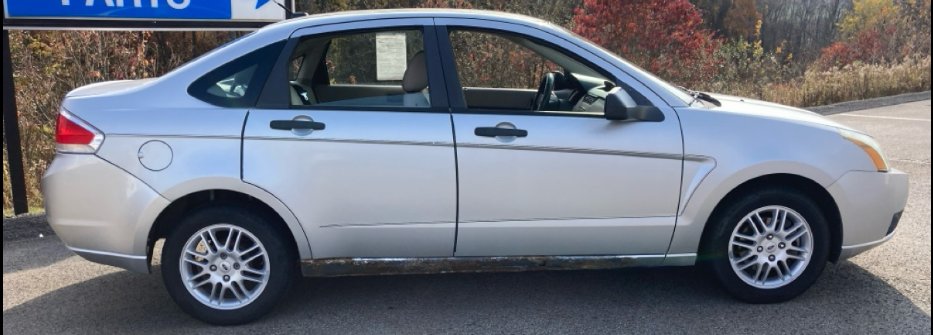 2010 Ford Focus SE photo