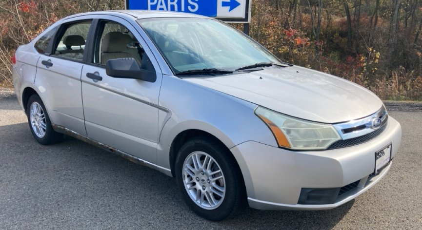 2010 Ford Focus SE photo
