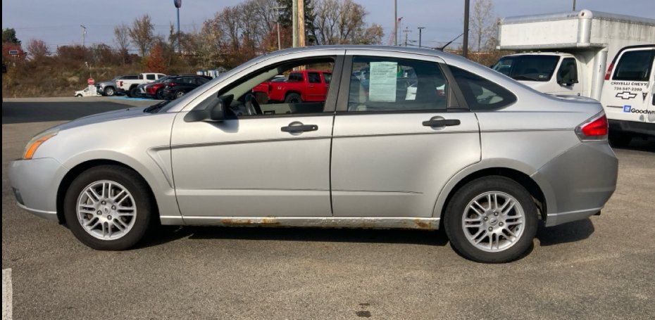 2010 Ford Focus SE photo